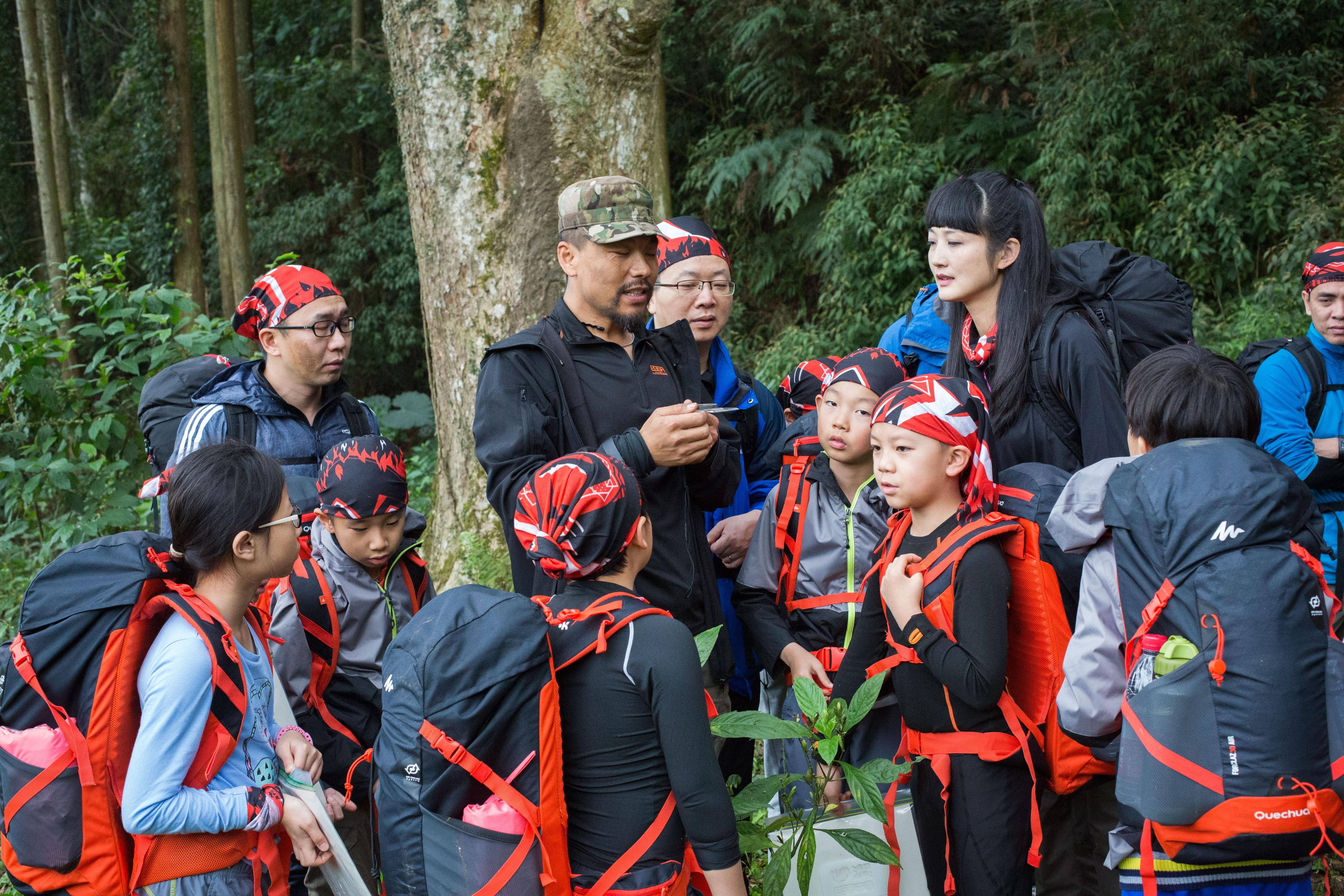 高山探险项目的生态安全与文化交流双重路径探索